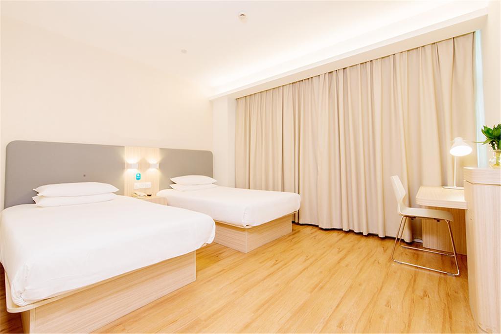Hanting Hotel Fuzhou Wuyi Square Exterior photo