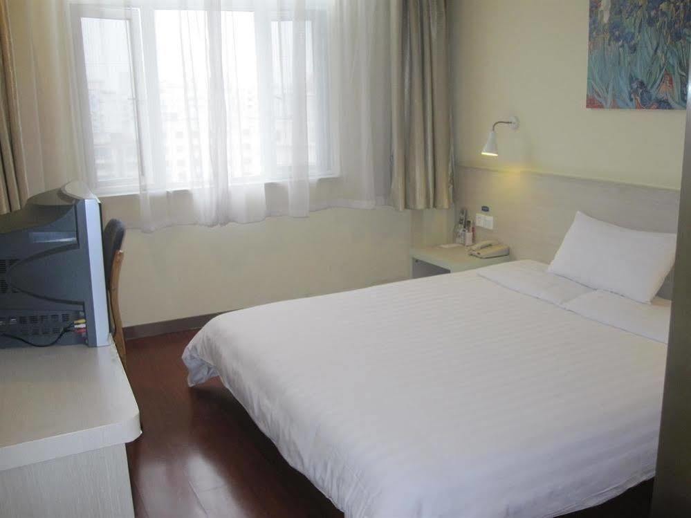 Hanting Hotel Fuzhou Wuyi Square Exterior photo
